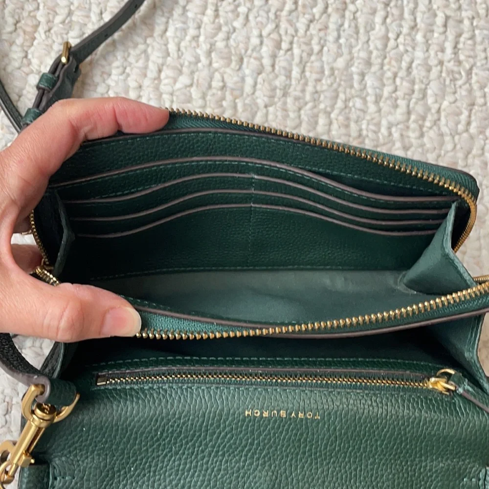 Tory Burch McGraw green wallet crossbody - Picture 8 of 15